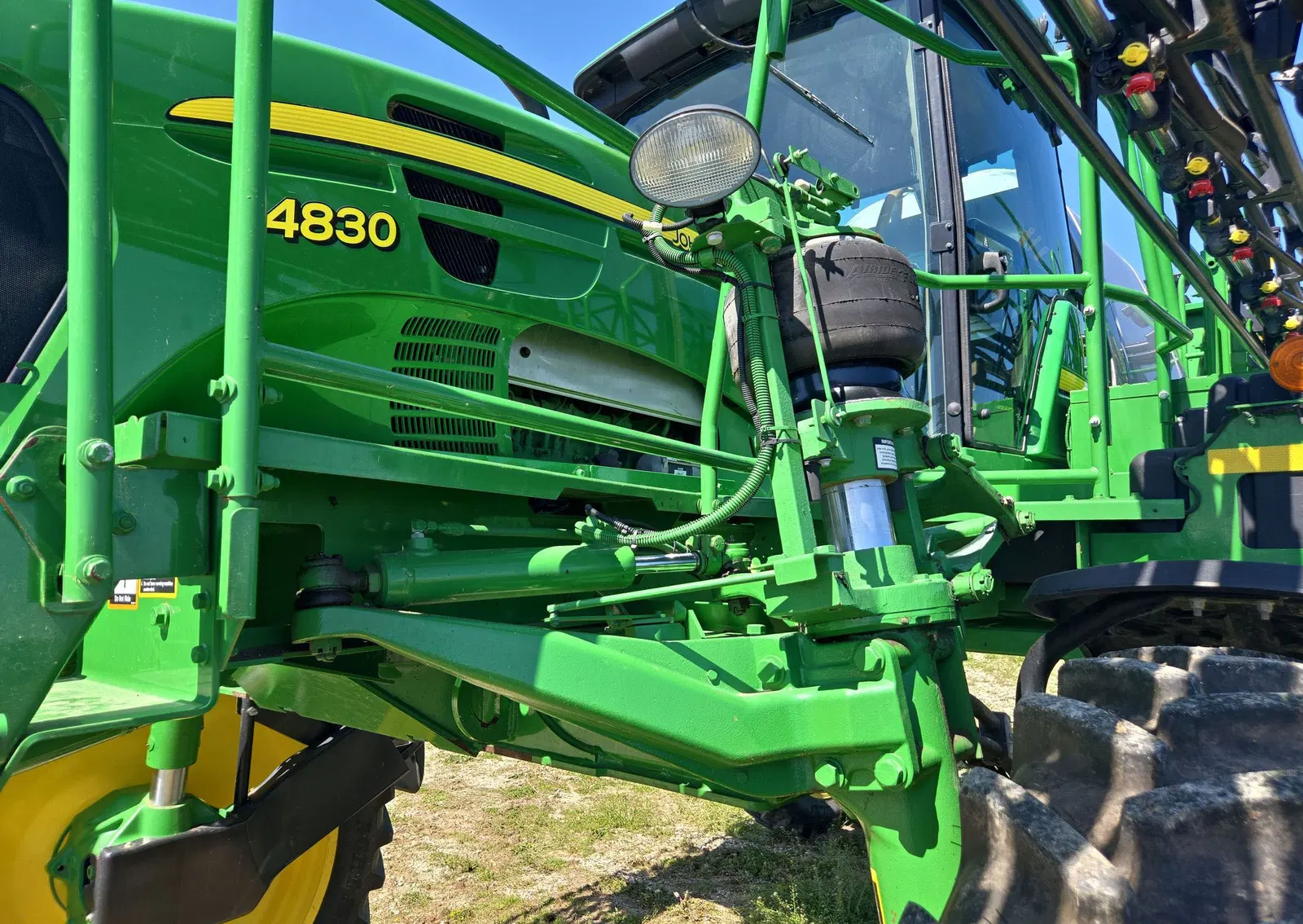 2012 John Deere 4830