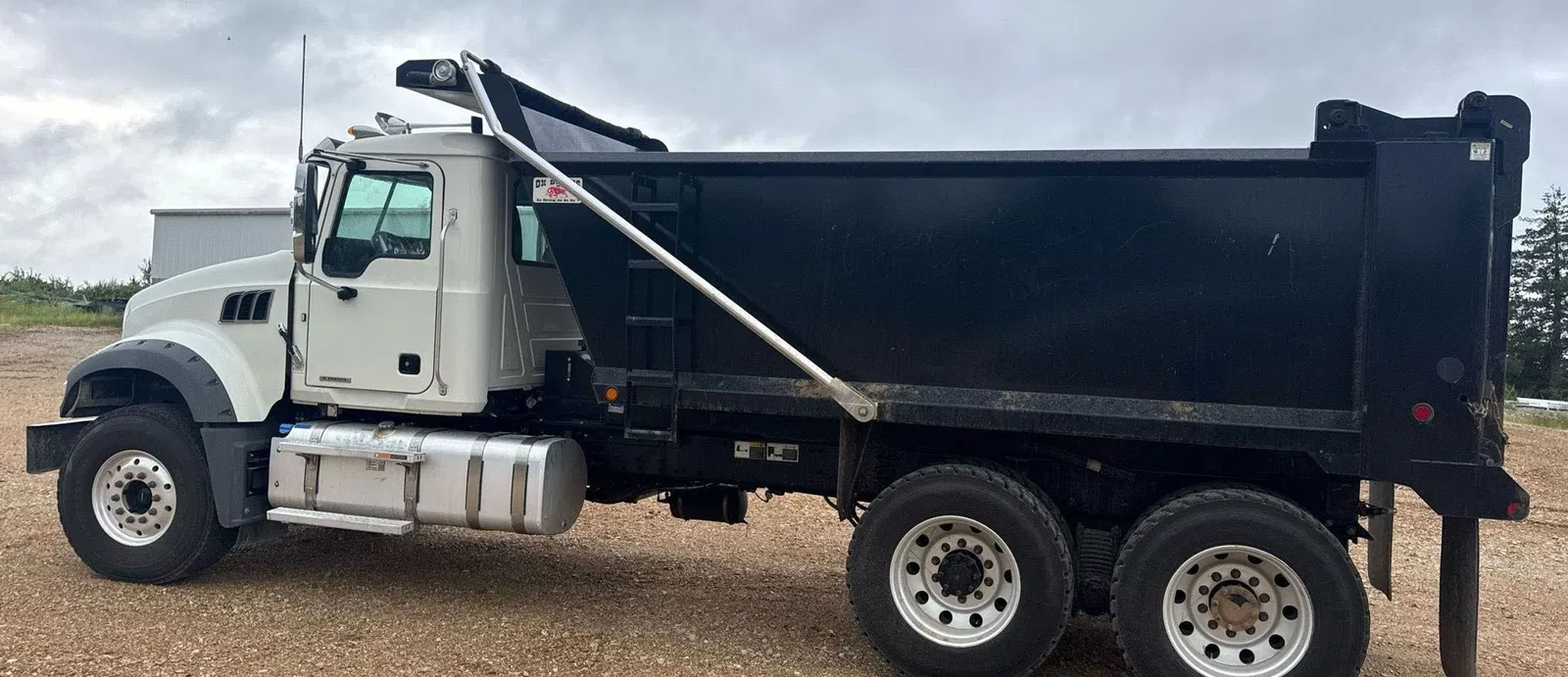 2024 Mack Granite