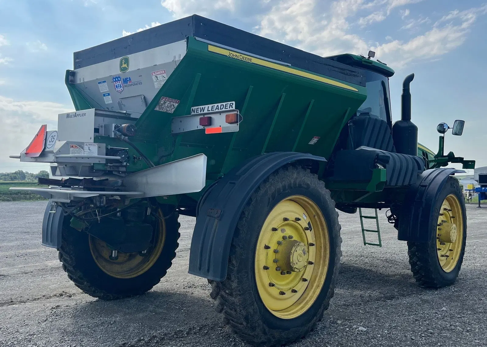 2013 John Deere 4940
