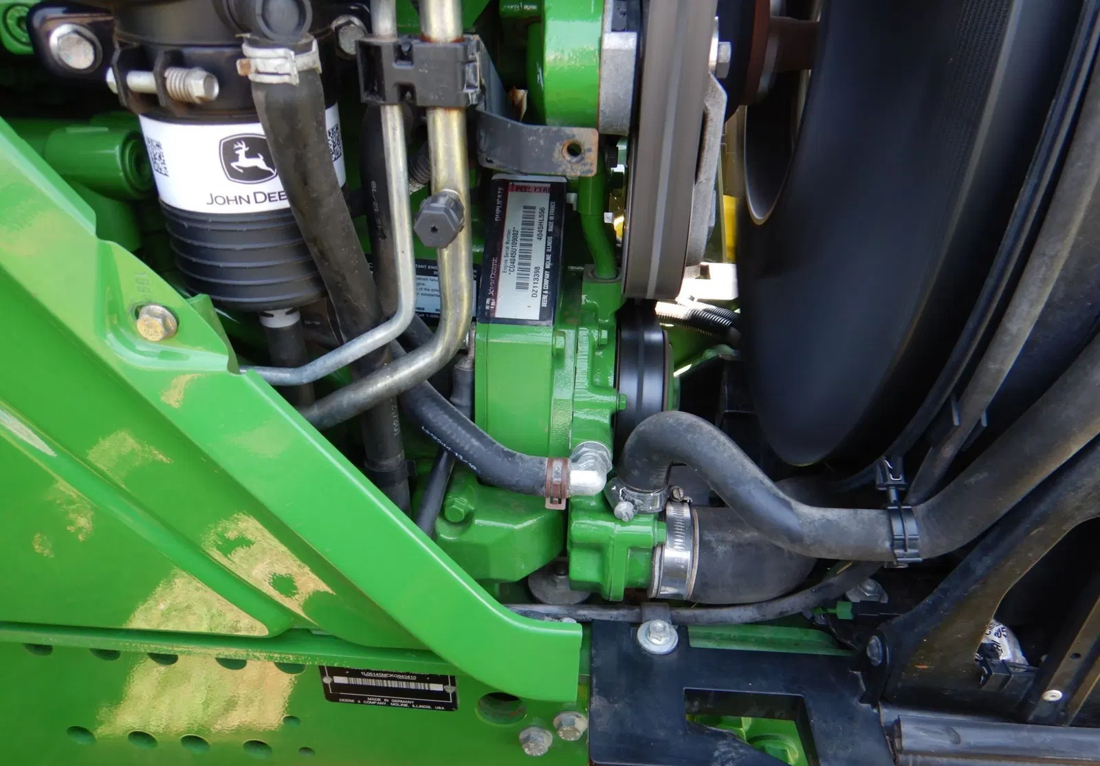 2019 John Deere 6145M