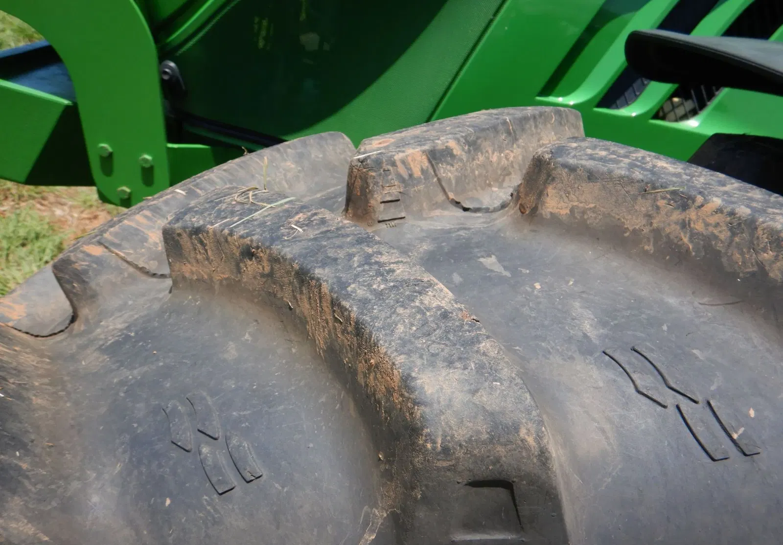 2019 John Deere 6145M
