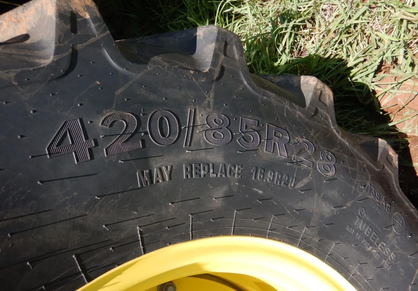 2019 John Deere 6145M