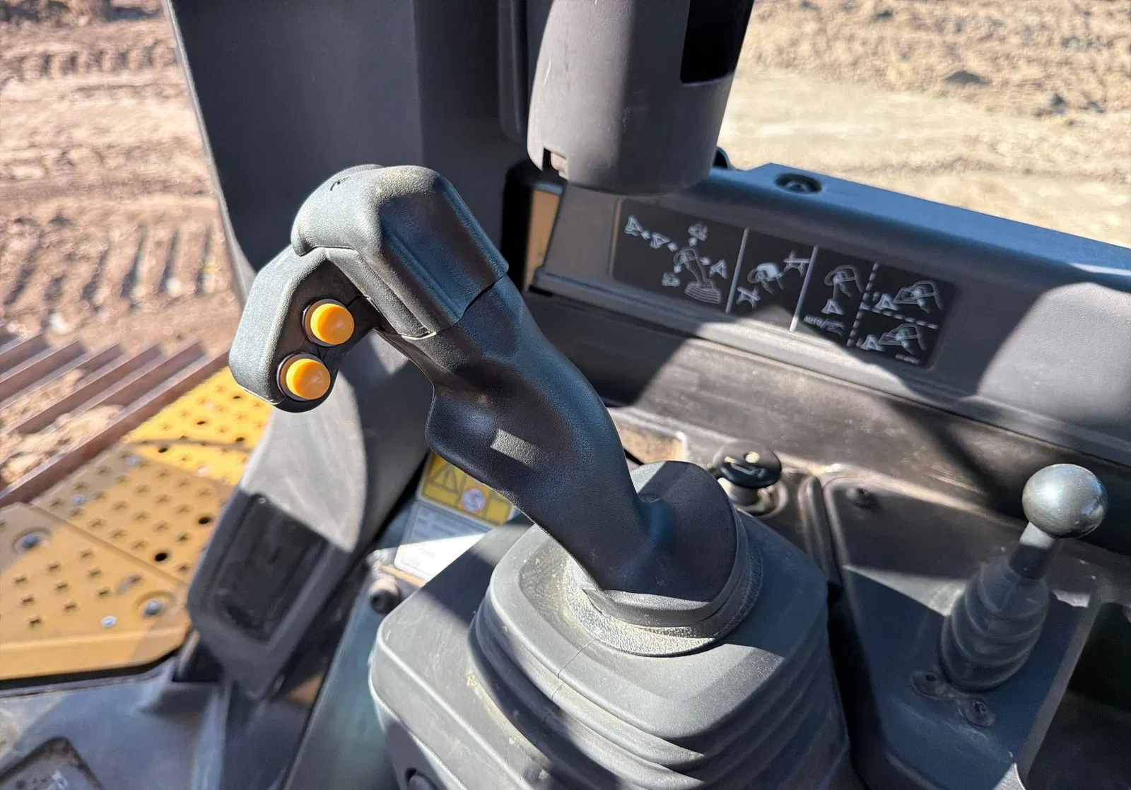 2024 Caterpillar D5