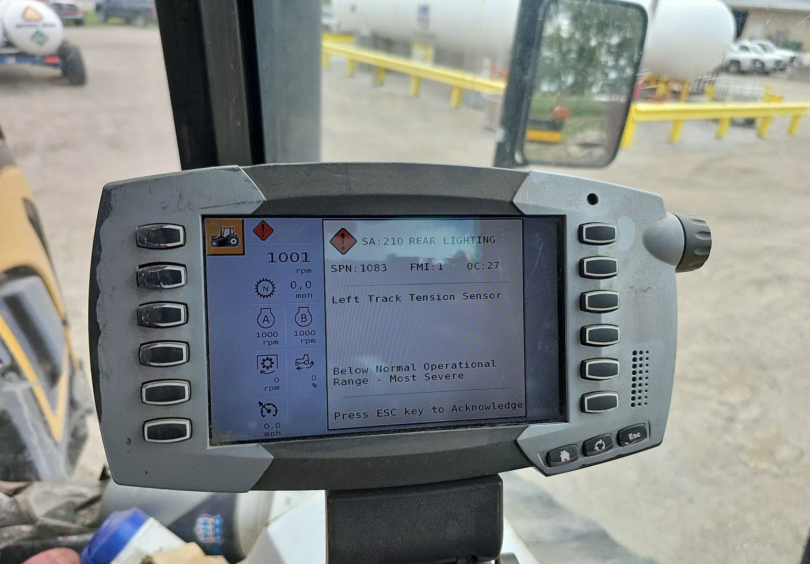Challenger MT765C