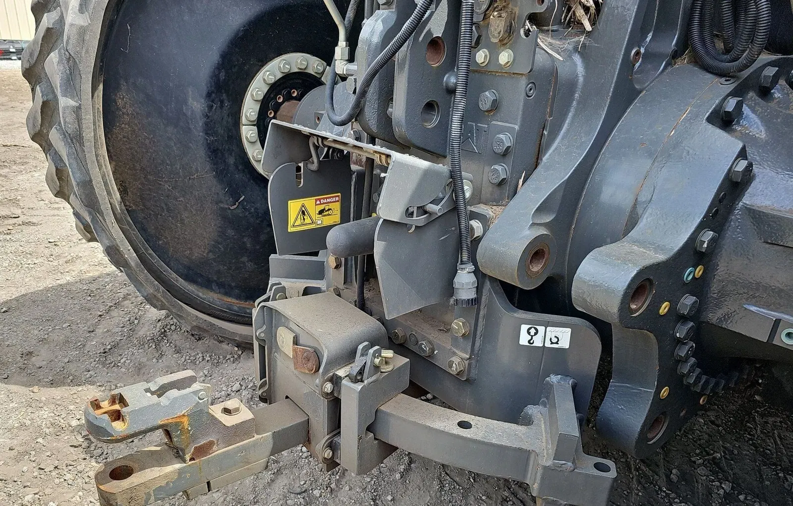 Challenger MT765C