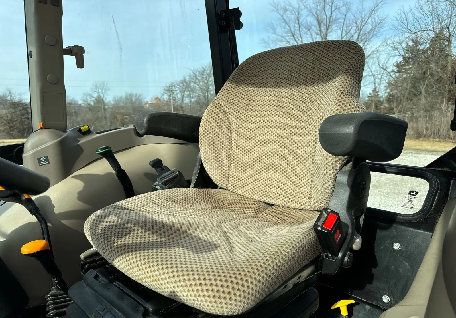2022 John Deere 5075E