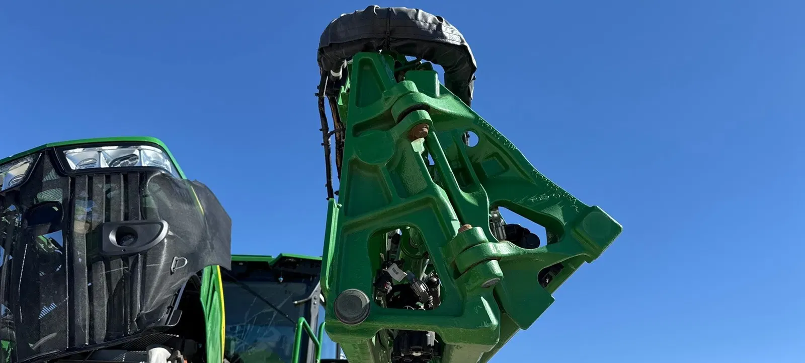 2025 John Deere 412R
