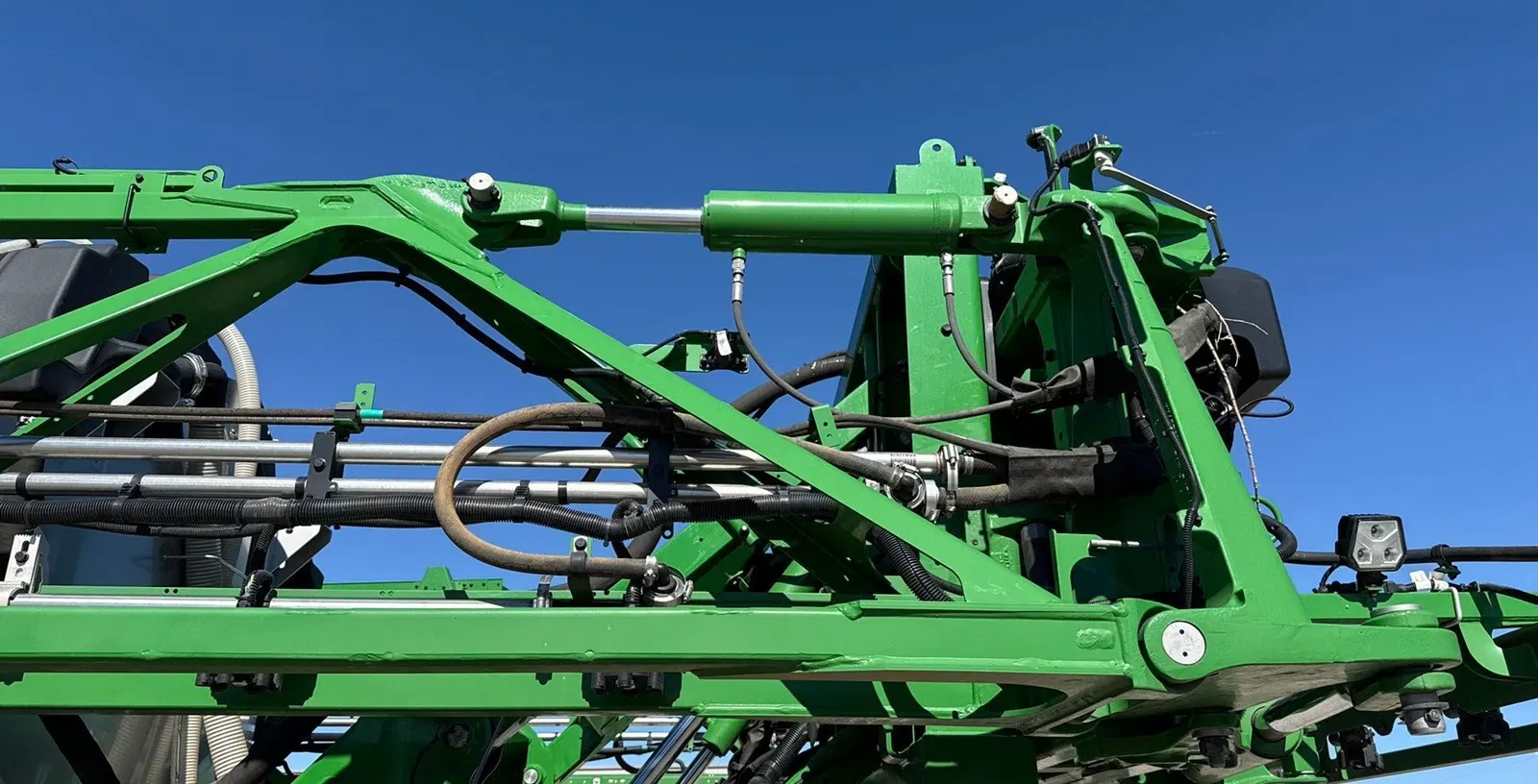 2025 John Deere 412R