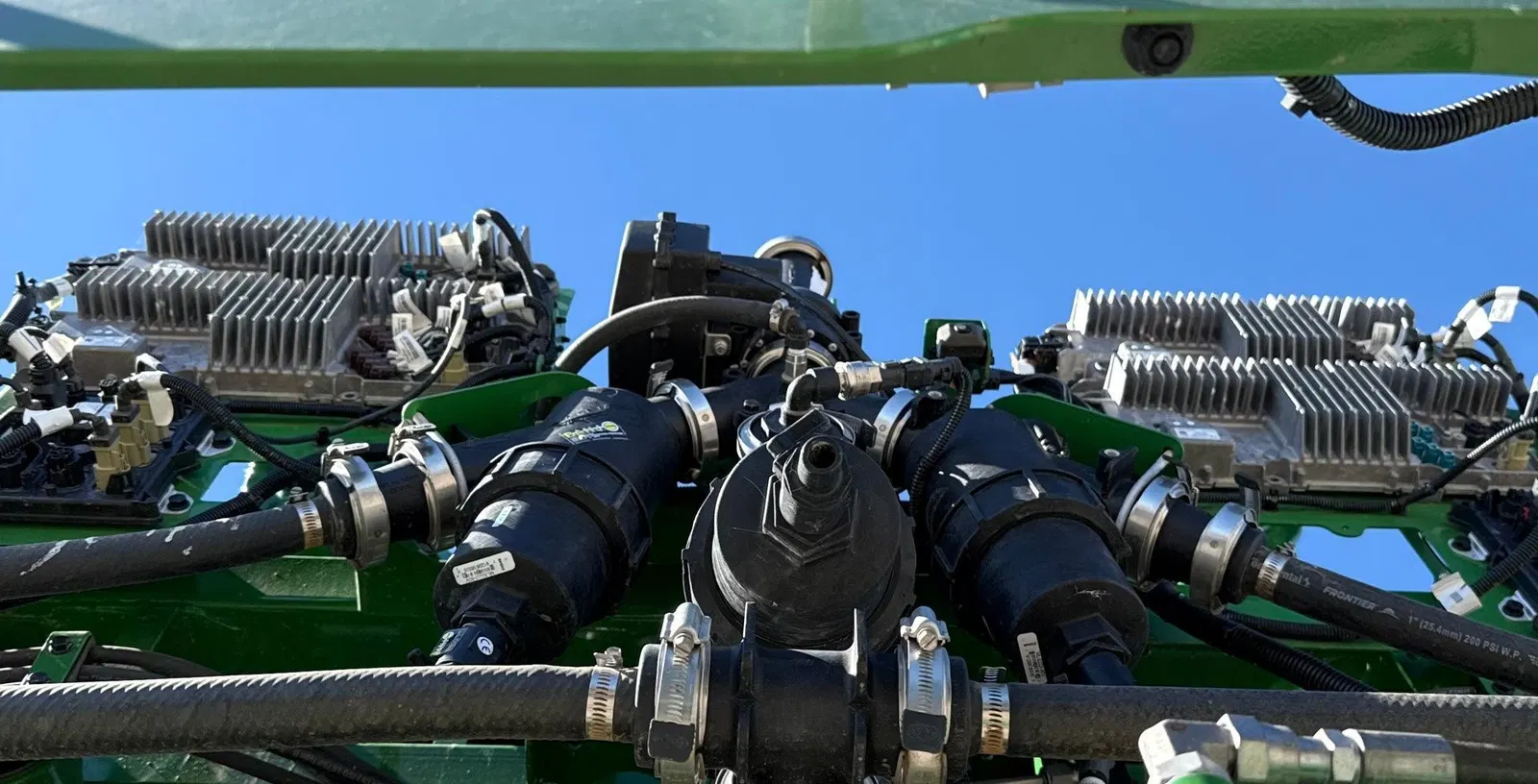 2025 John Deere 412R