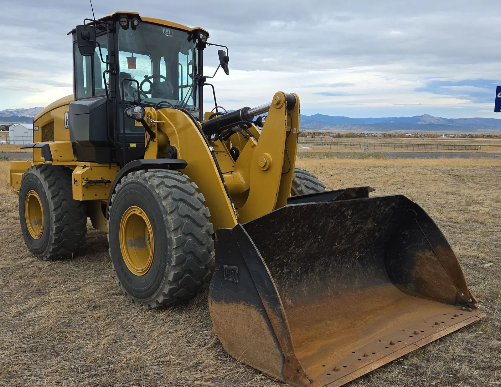 2023 Caterpillar 930M