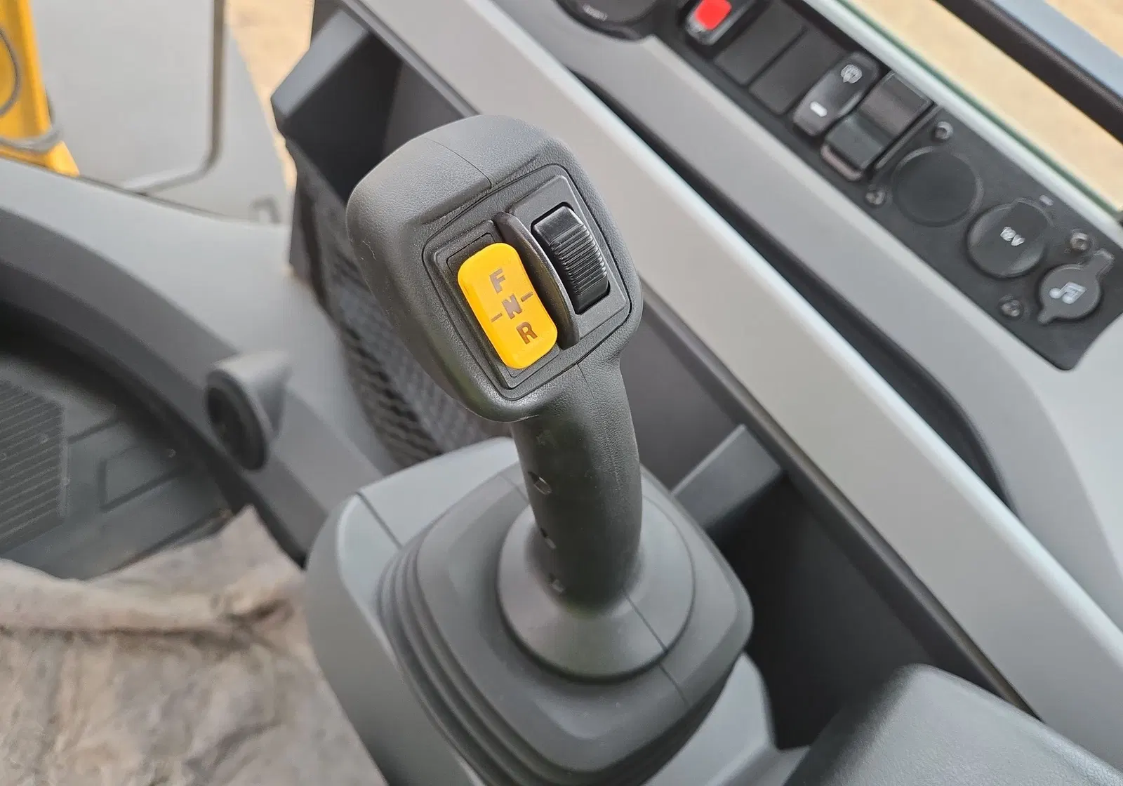 2023 Caterpillar 930M