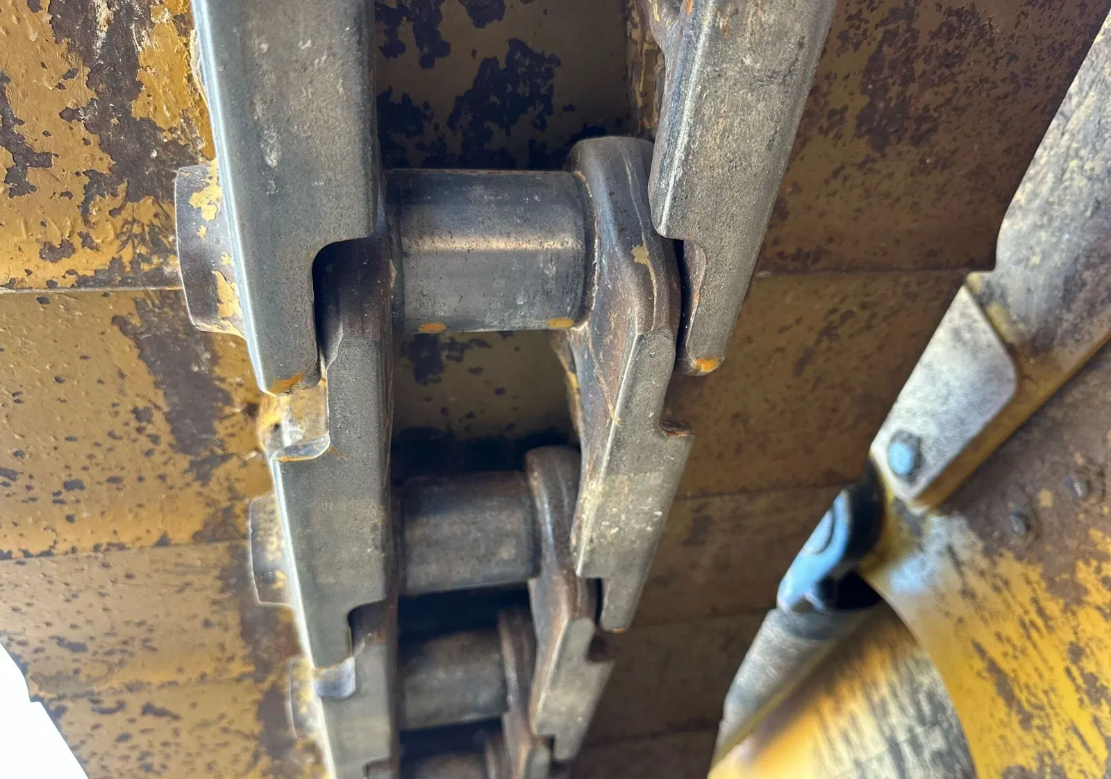 2022 Caterpillar D5