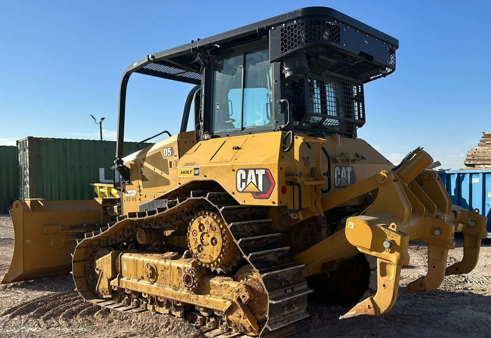2022 Caterpillar D5