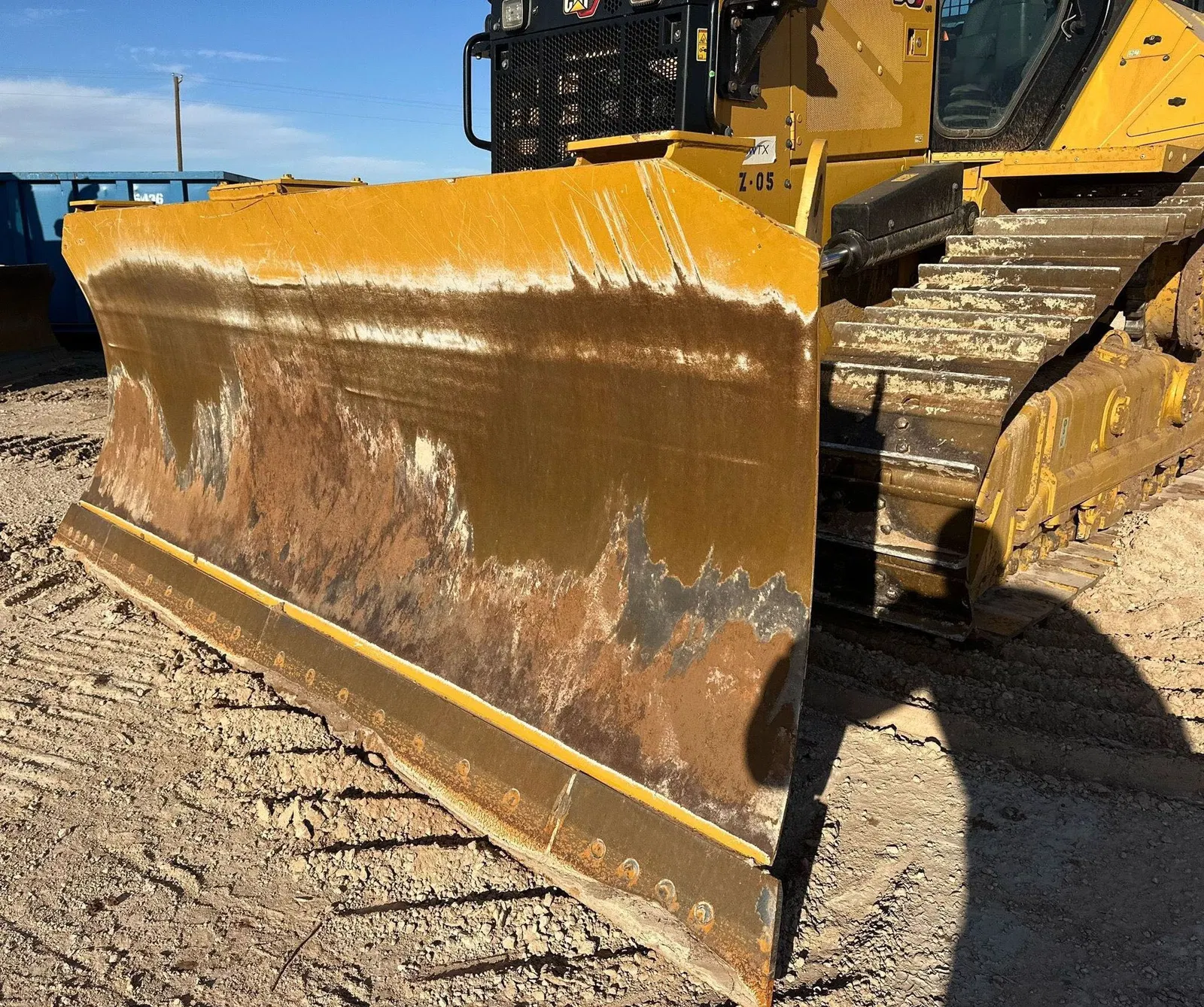 2022 Caterpillar D5