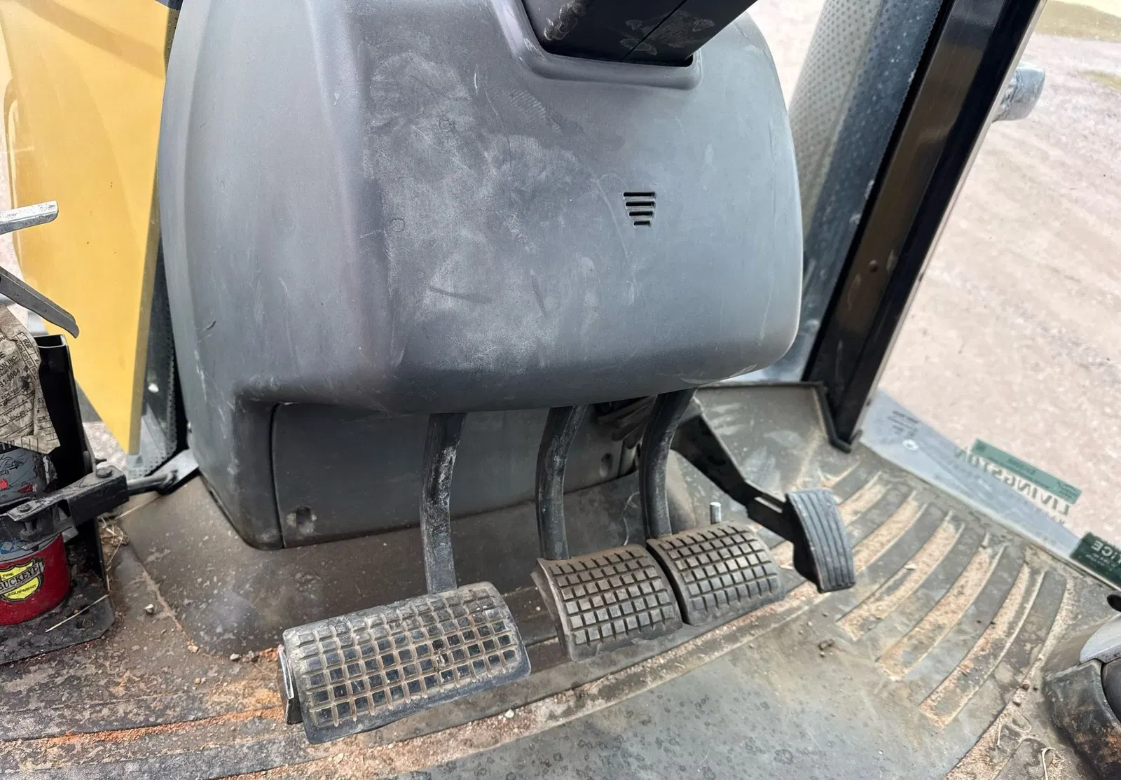2016 Challenger MT675E