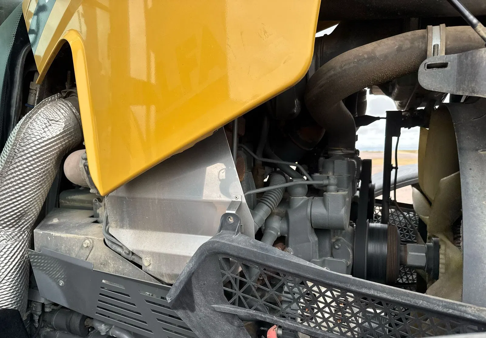 2016 Challenger MT675E