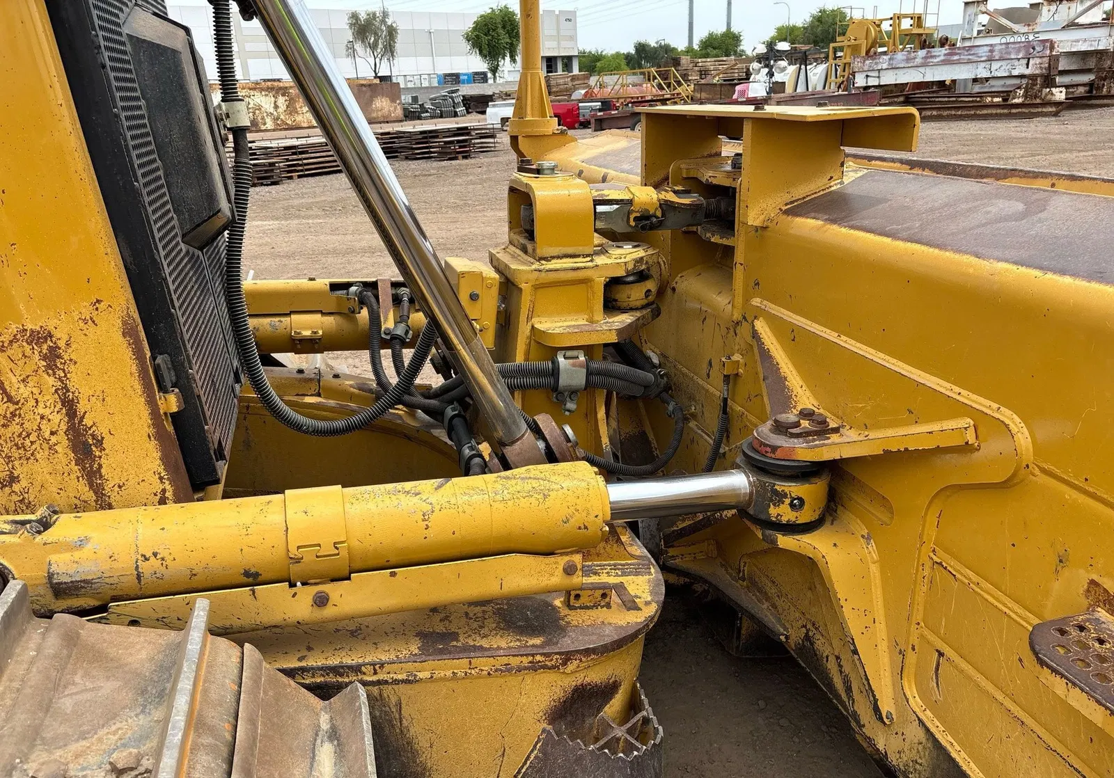 2017 Caterpillar D6T