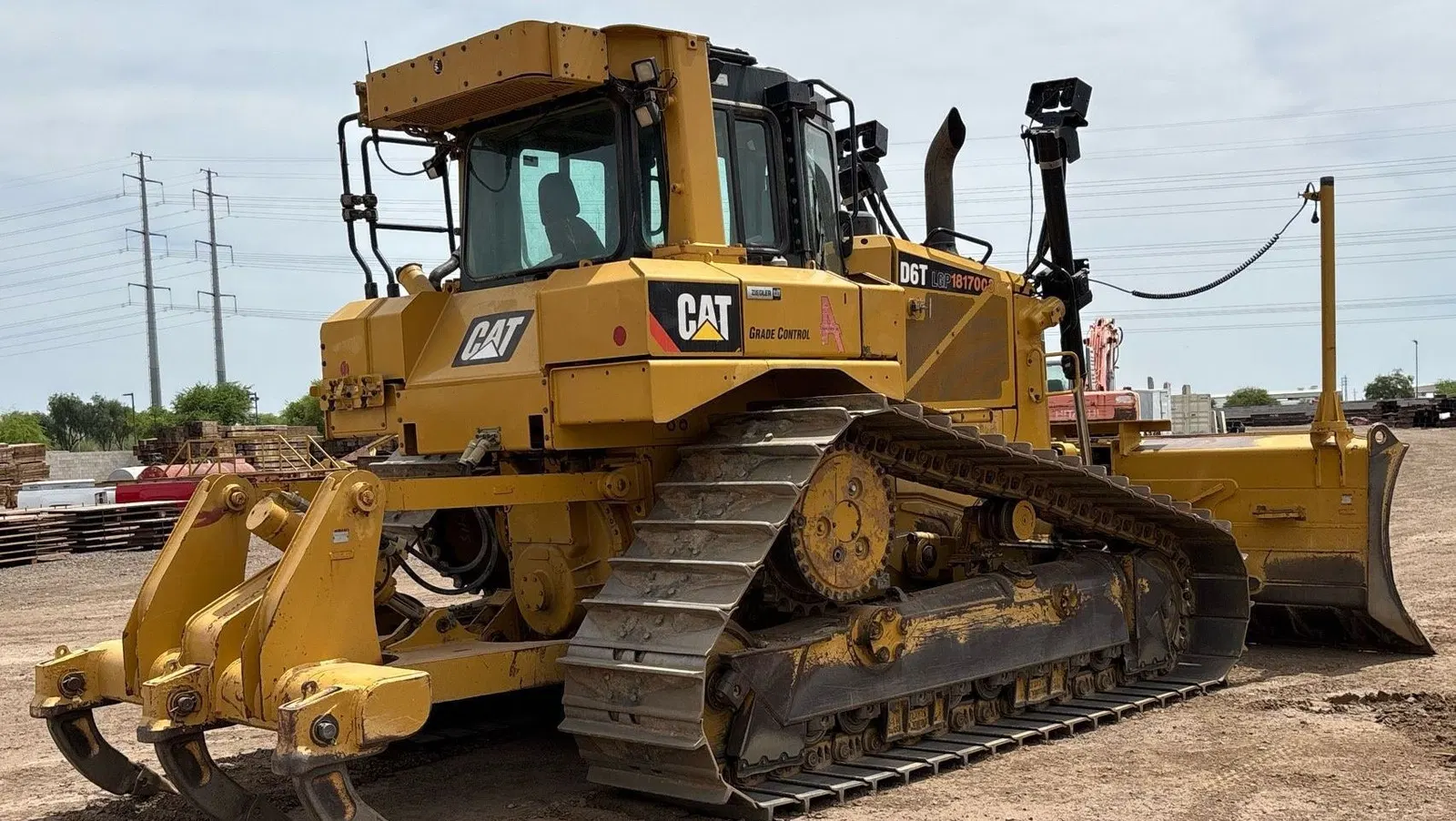 2017 Caterpillar D6T