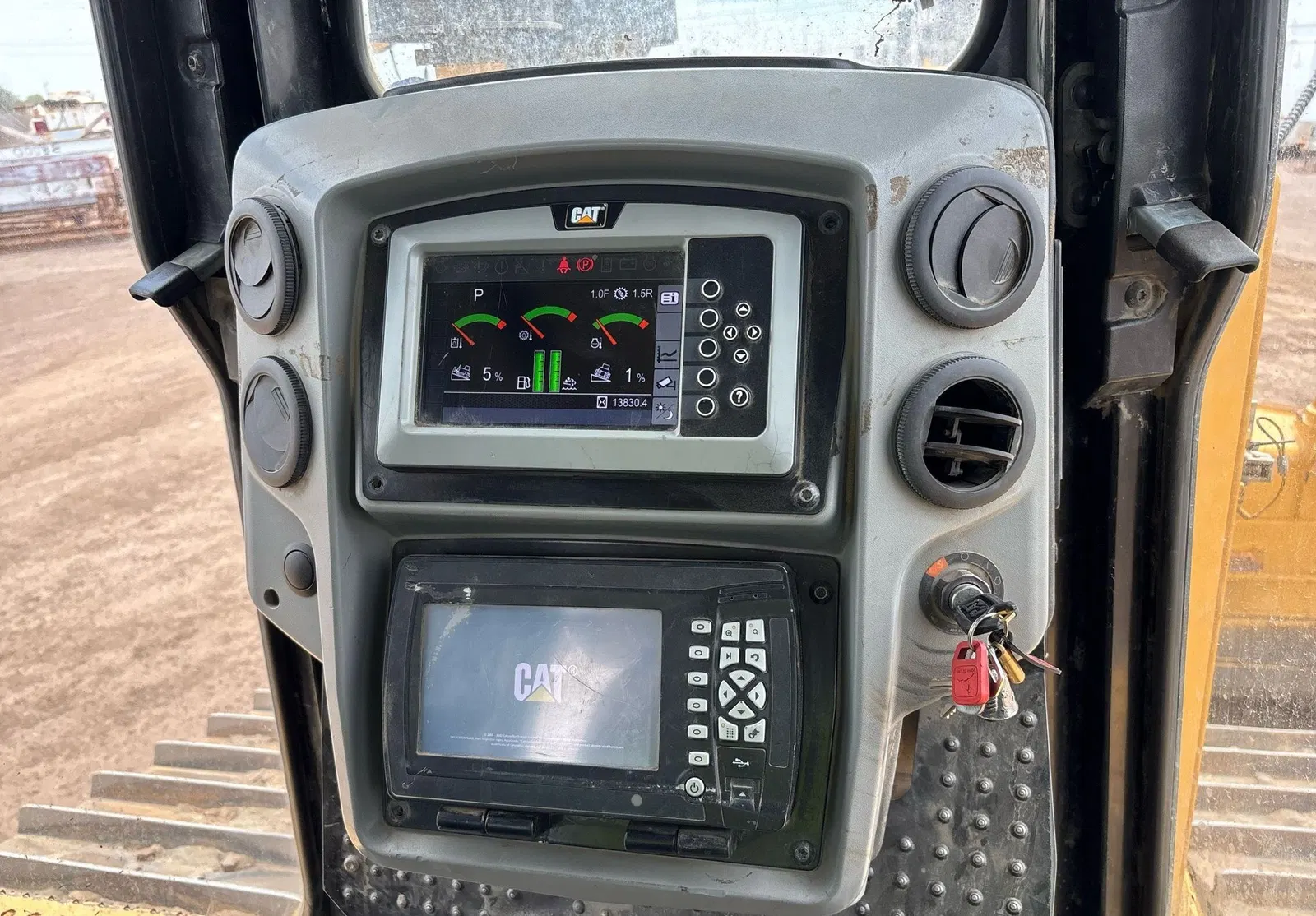 2017 Caterpillar D6T
