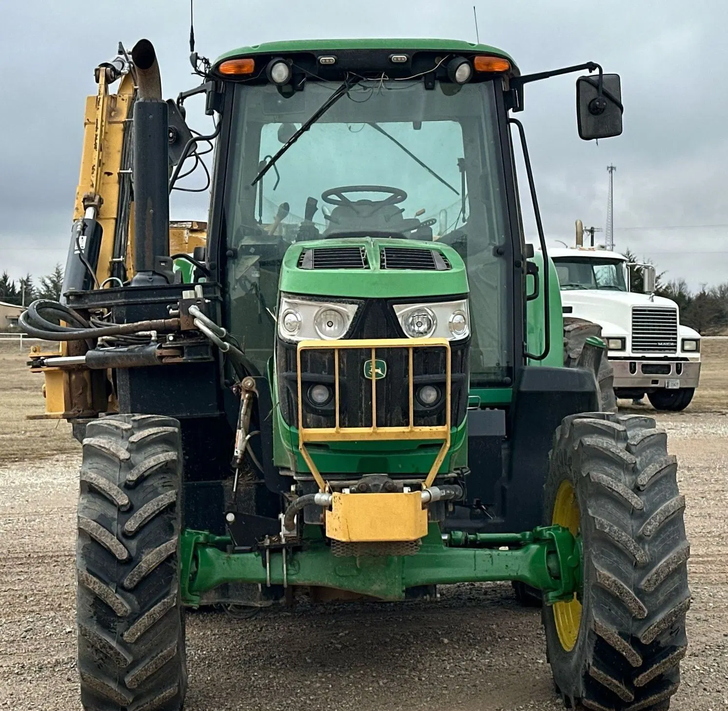 2017 John Deere 6110M
