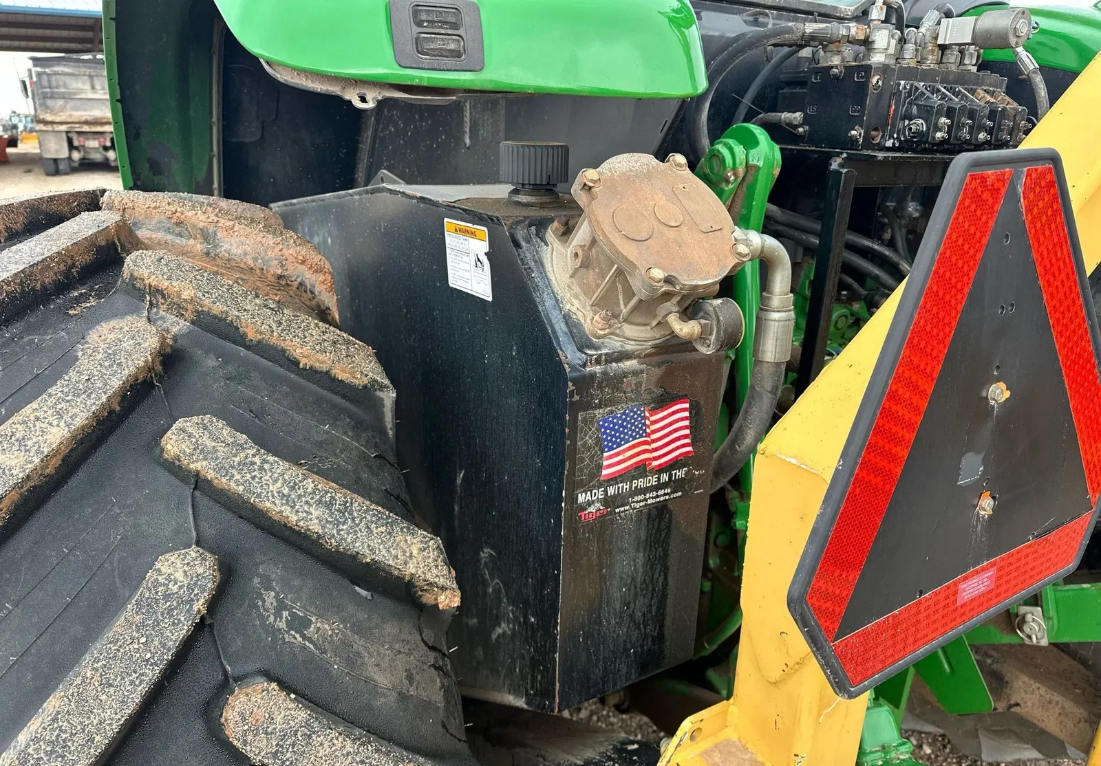 2017 John Deere 6110M
