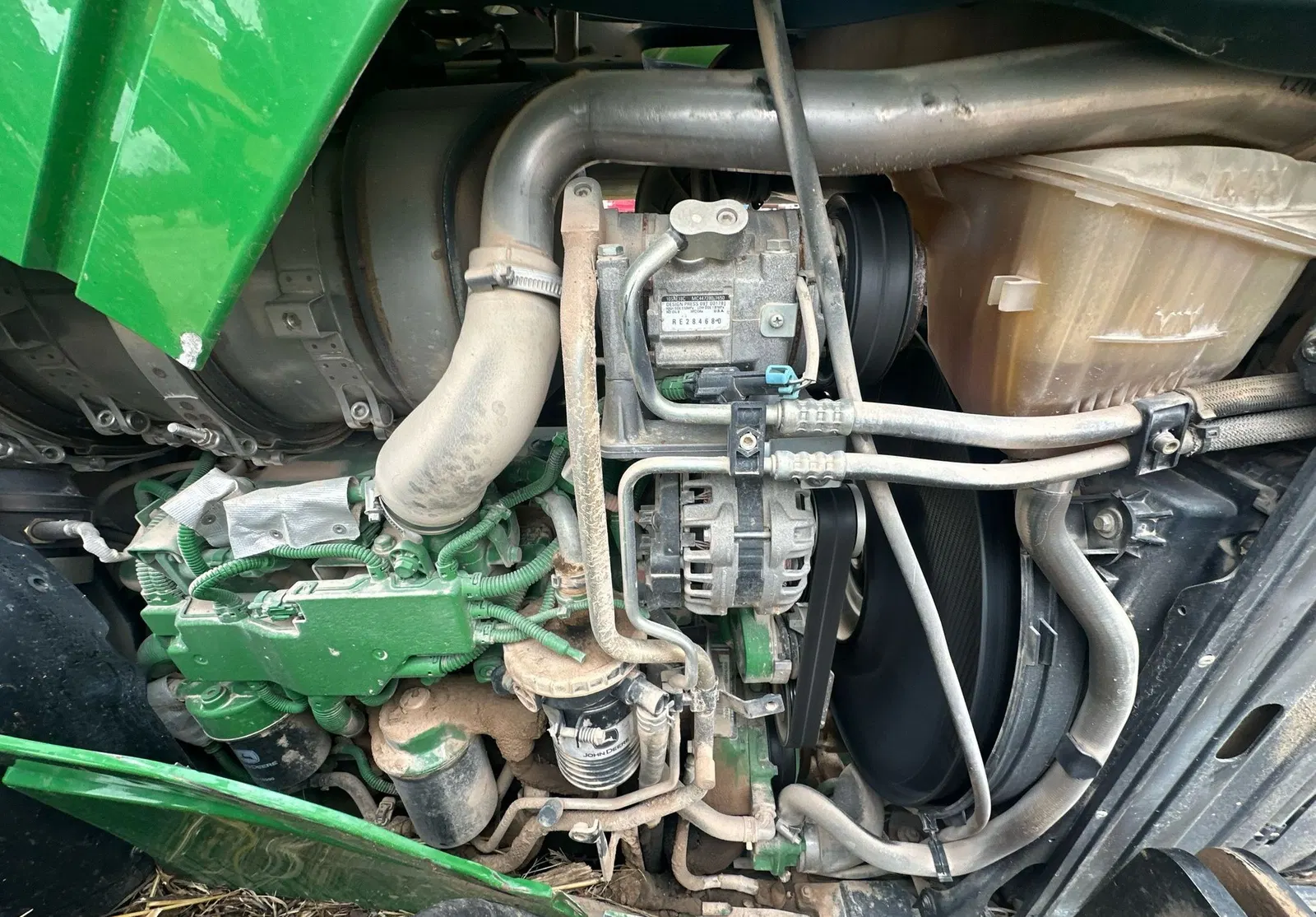 2017 John Deere 6110M