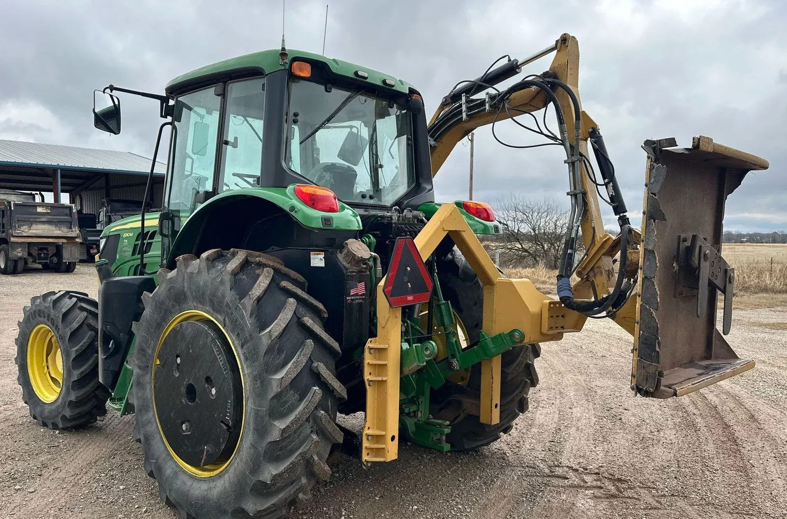 2017 John Deere 6110M