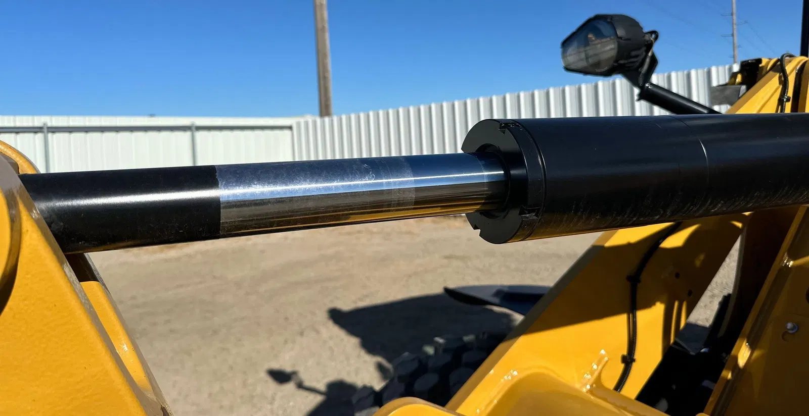 2023 Caterpillar 908