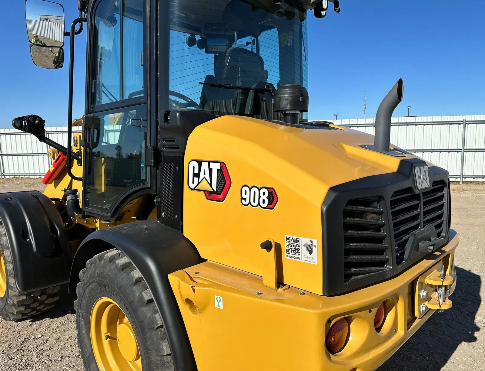 2023 Caterpillar 908