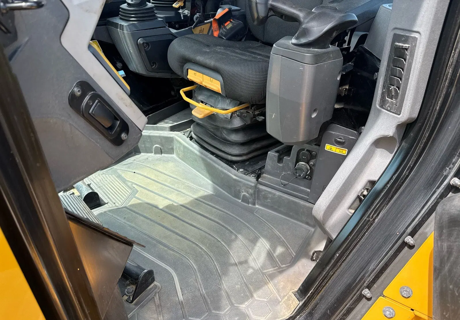 2023 Caterpillar D6