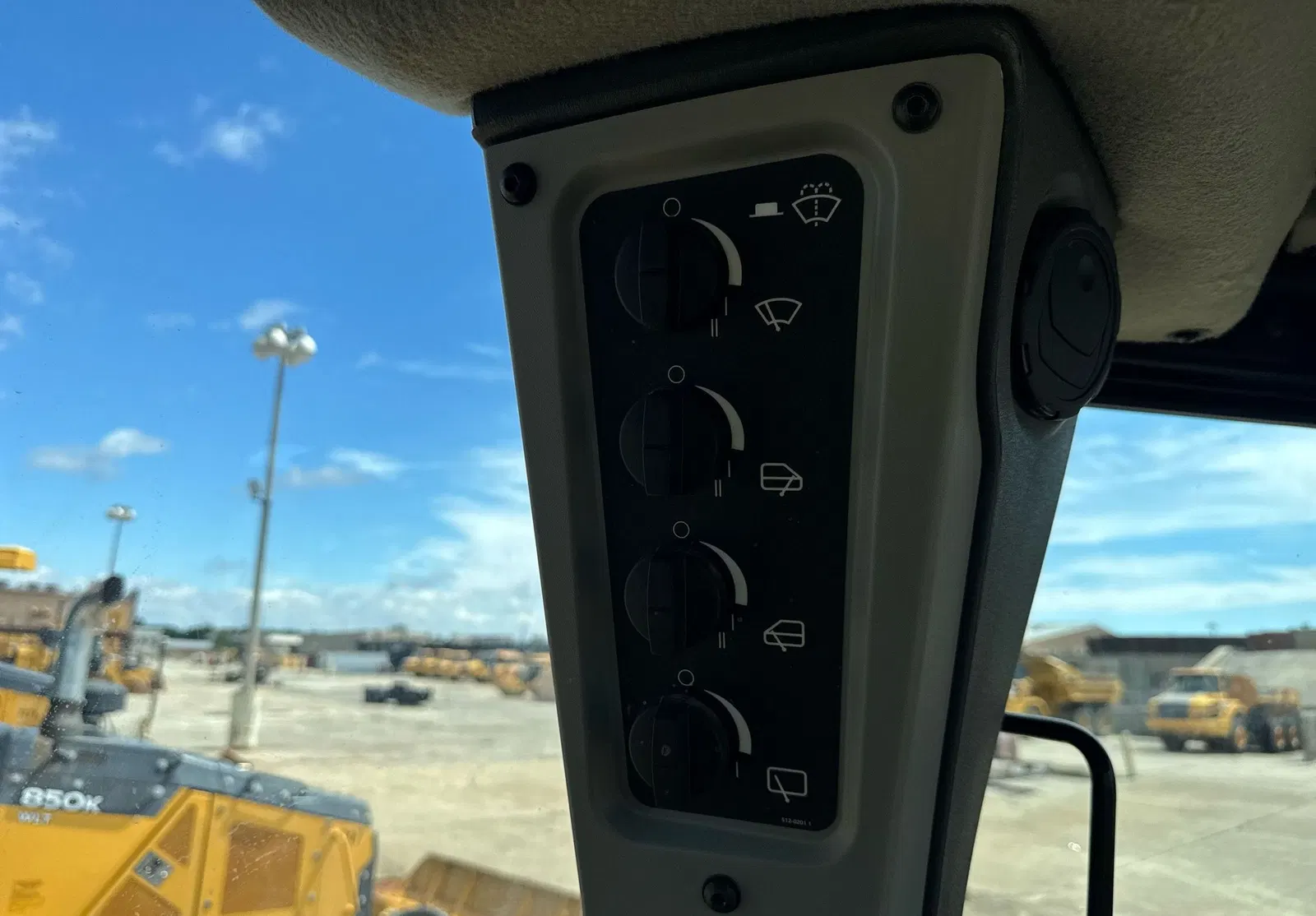 2023 Caterpillar D6