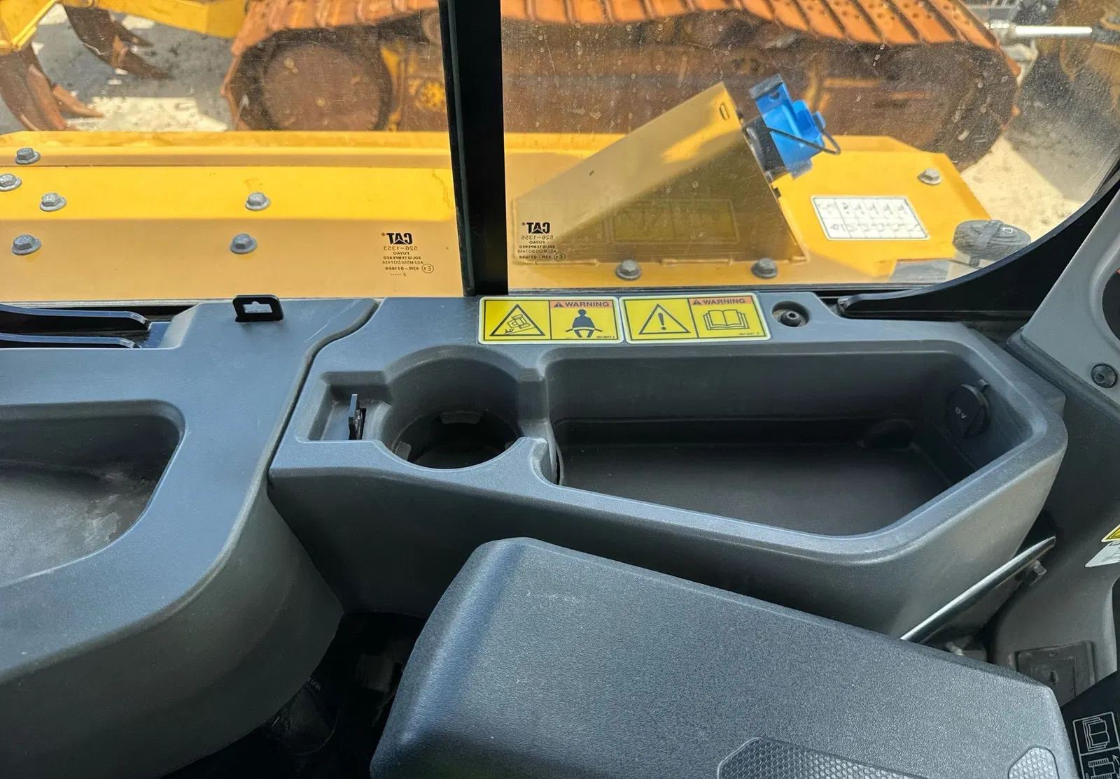 2023 Caterpillar D6
