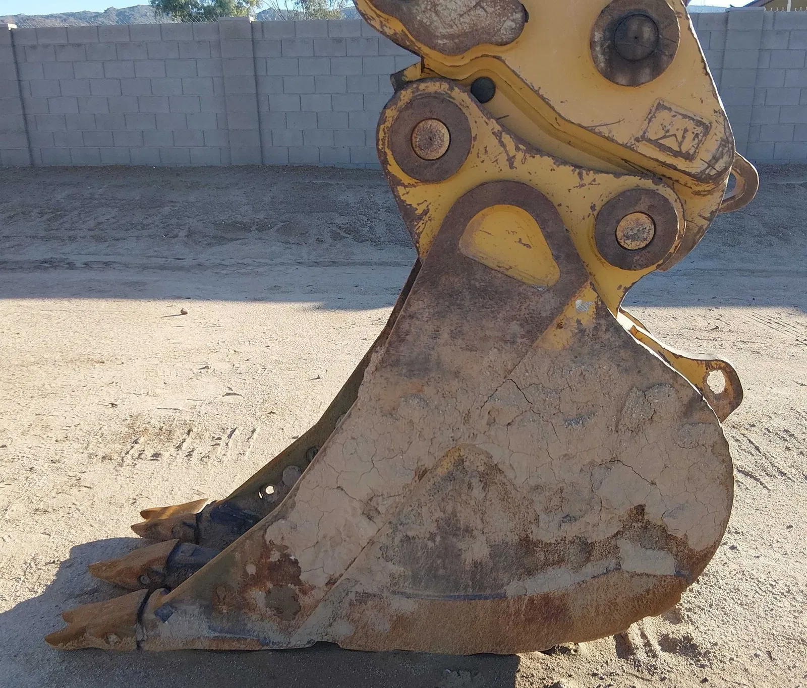 2022 Caterpillar 320