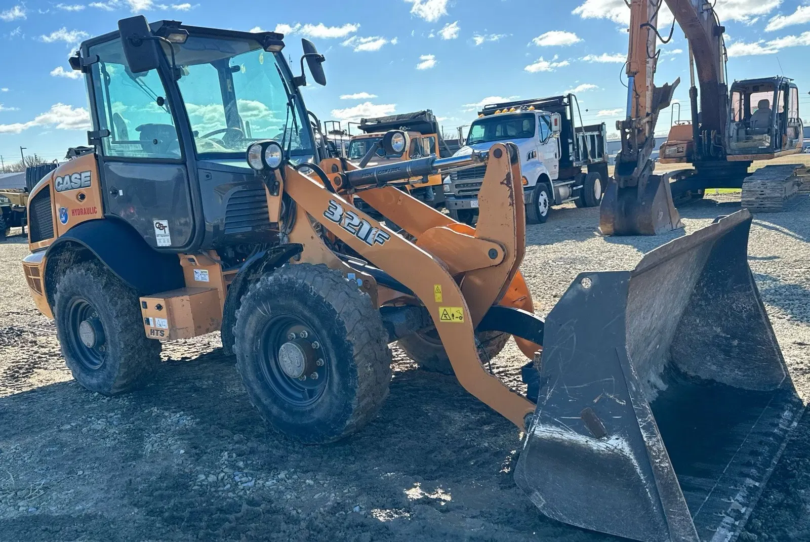 2016 Case 321F