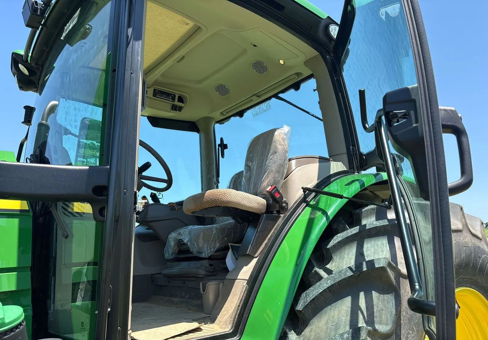 2024 John Deere 6R