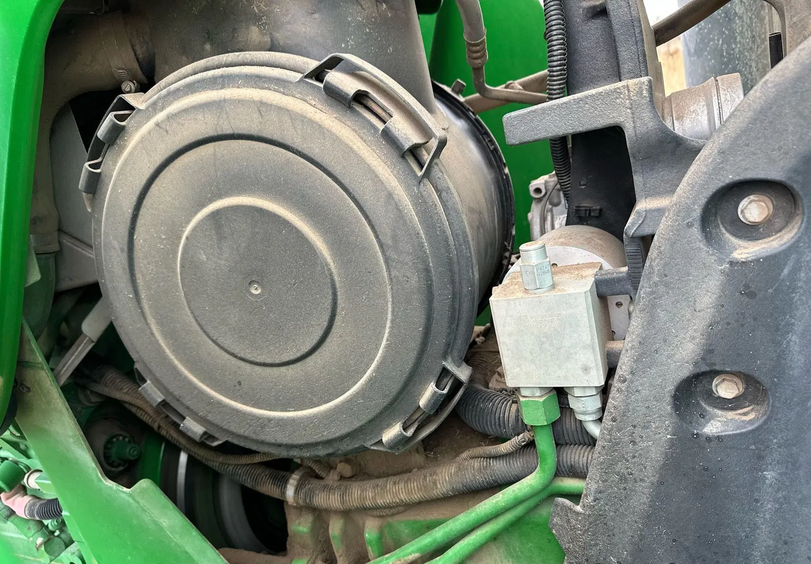 2010 John Deere 8320R