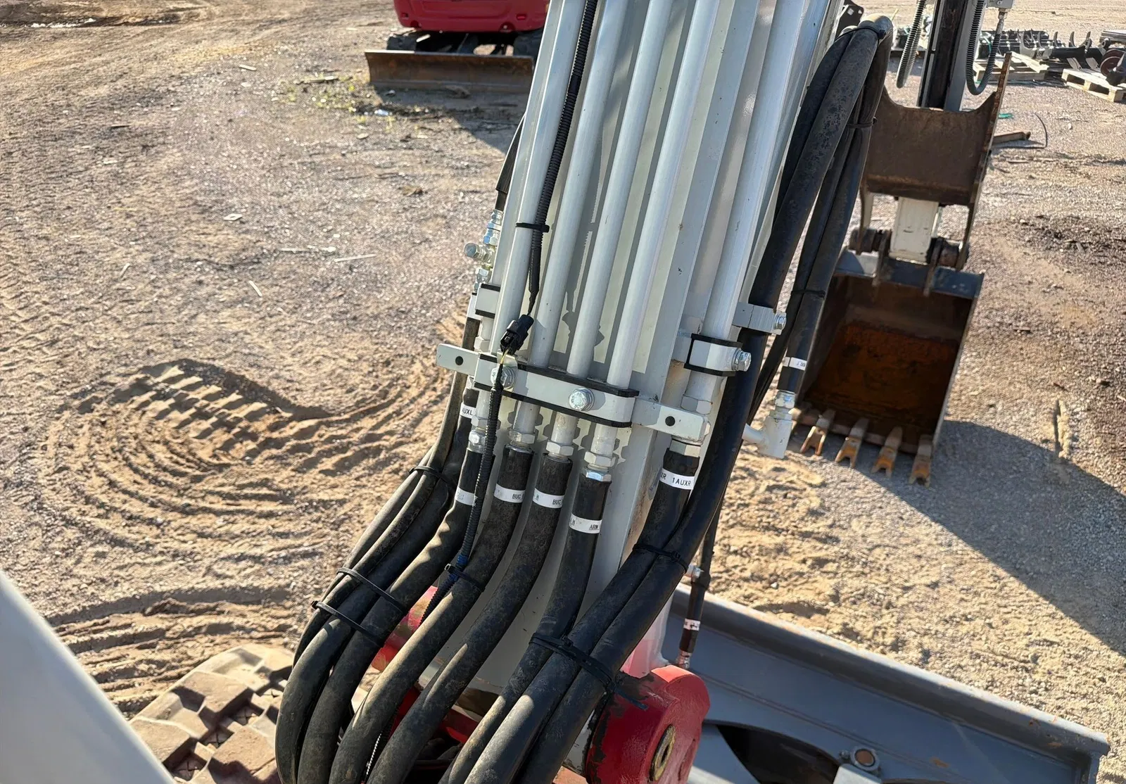 2024 Takeuchi TB250-2