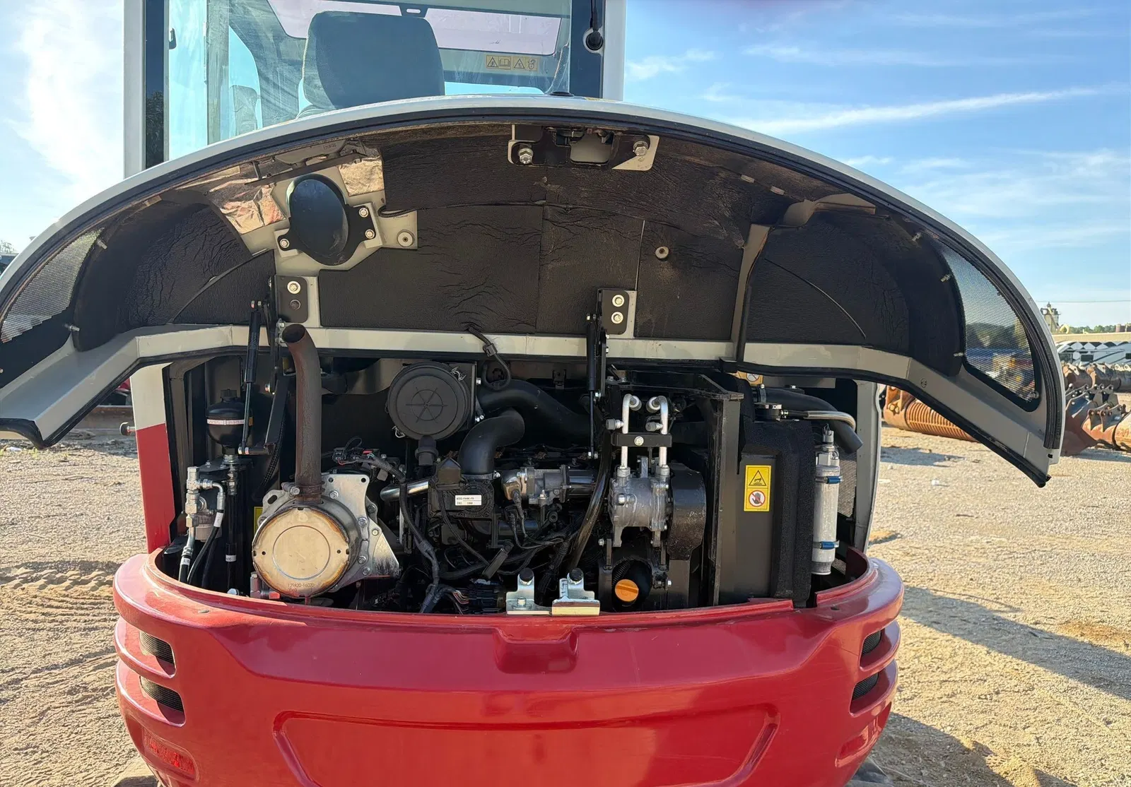 2024 Takeuchi TB250-2