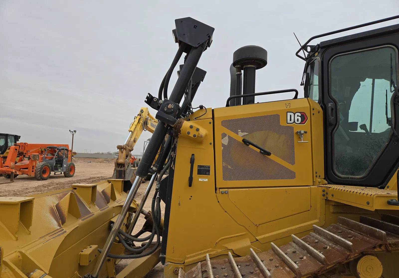 2020 Caterpillar D6