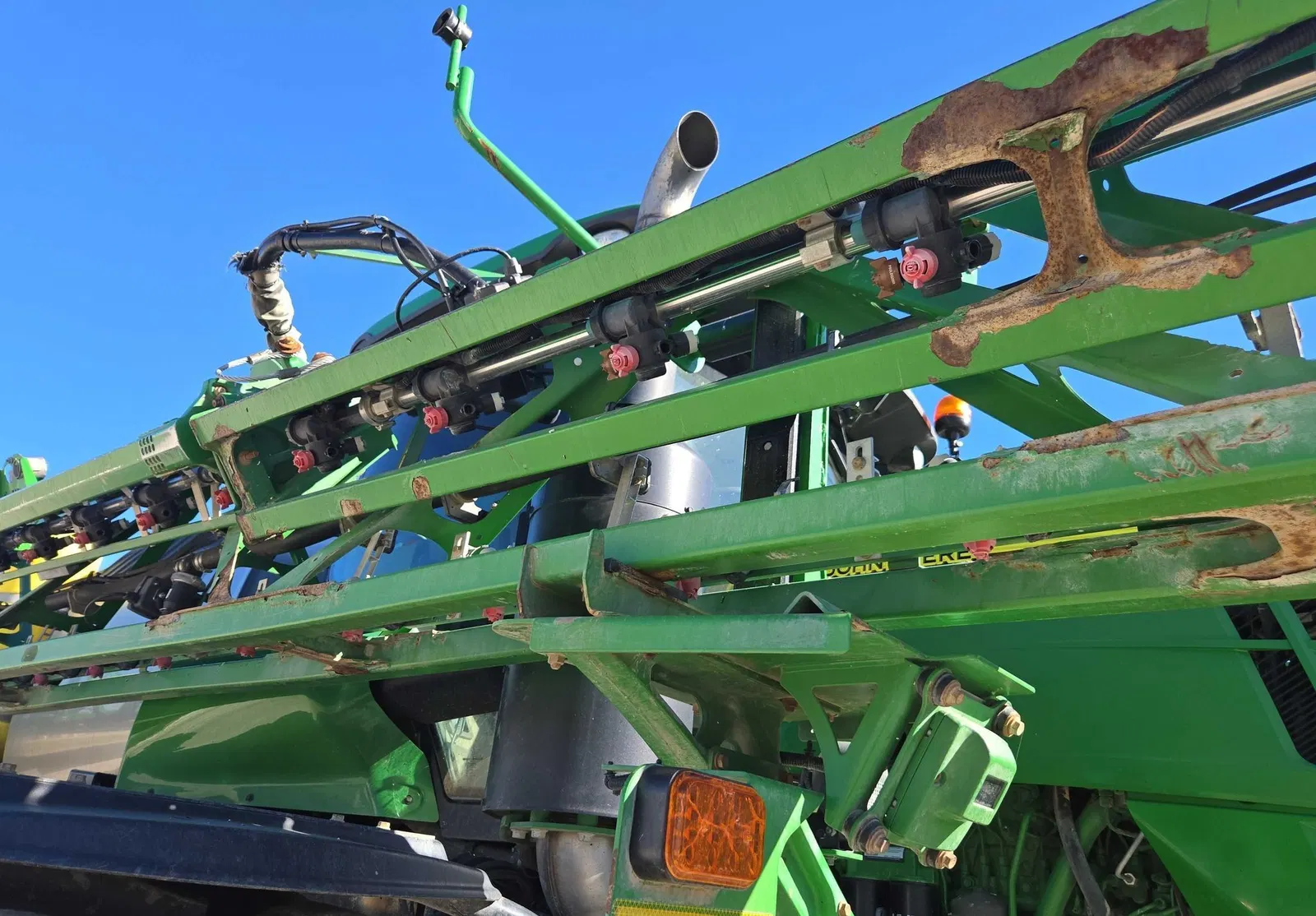 2016 John Deere R4045