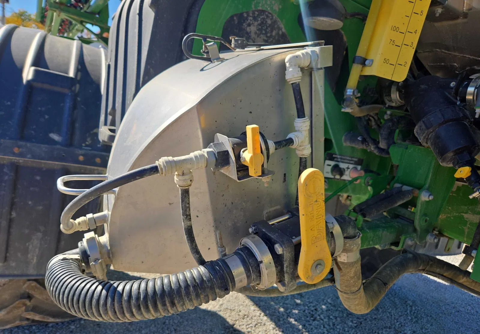 2016 John Deere R4045