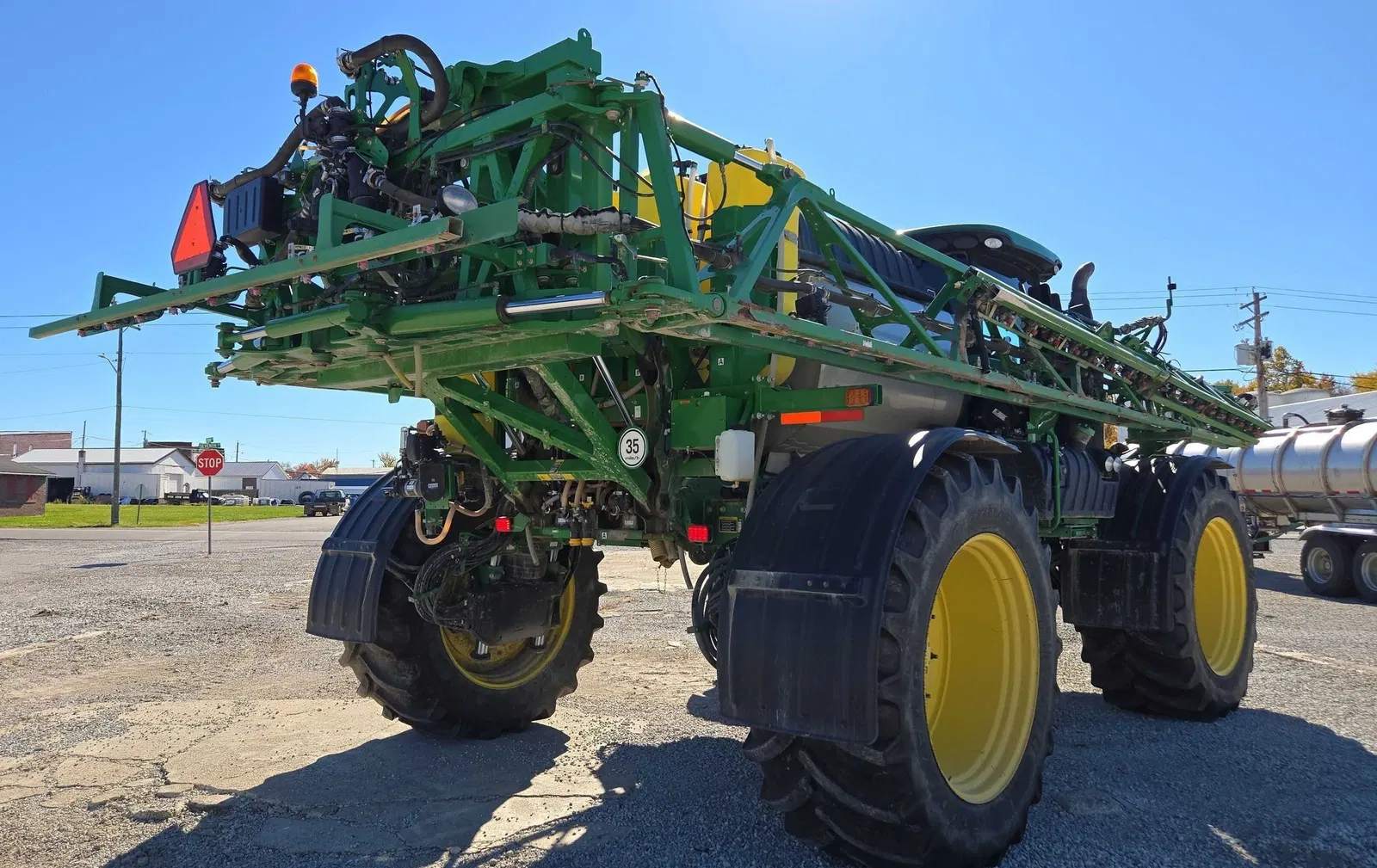 2016 John Deere R4045