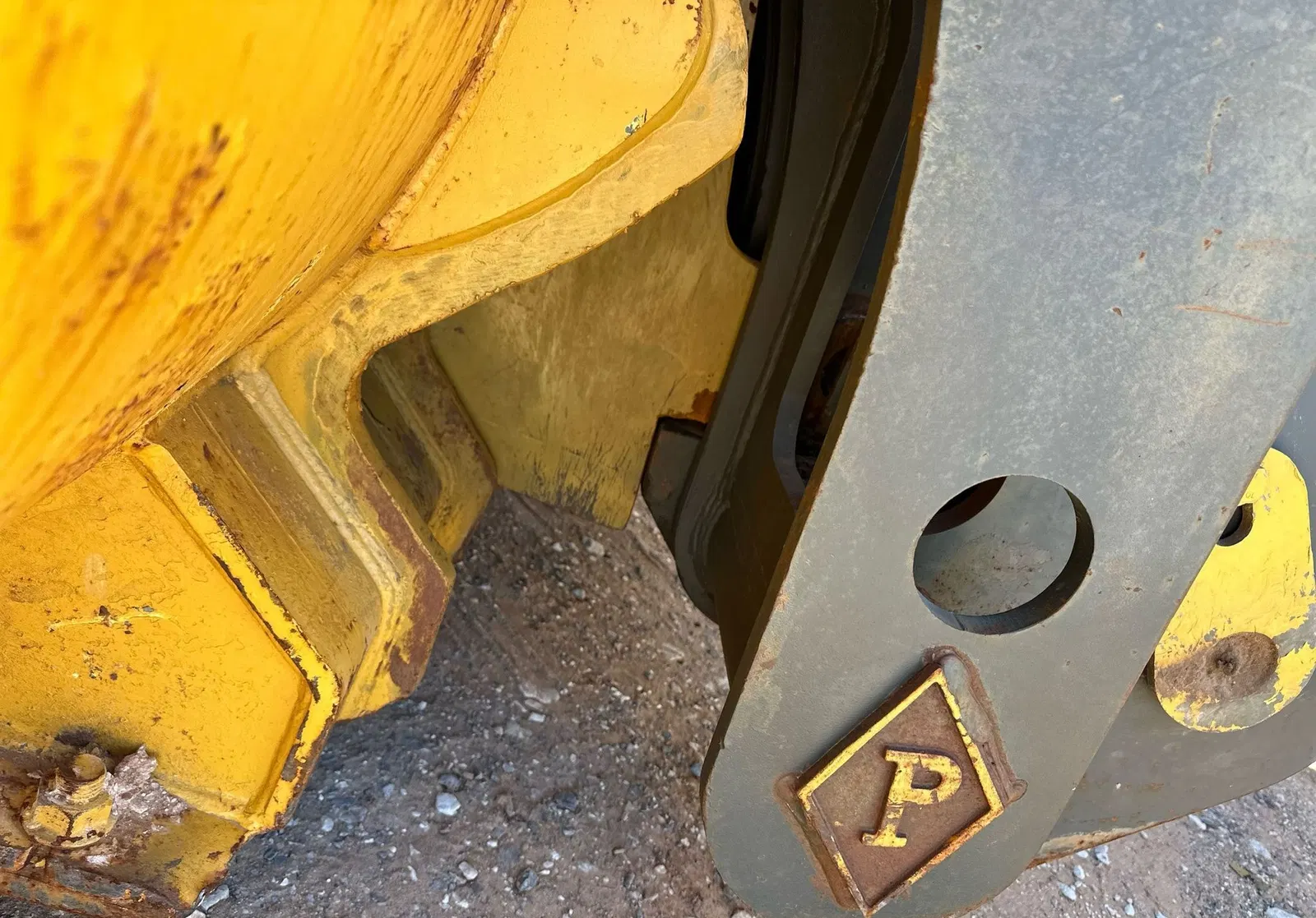 2012 John Deere 744K