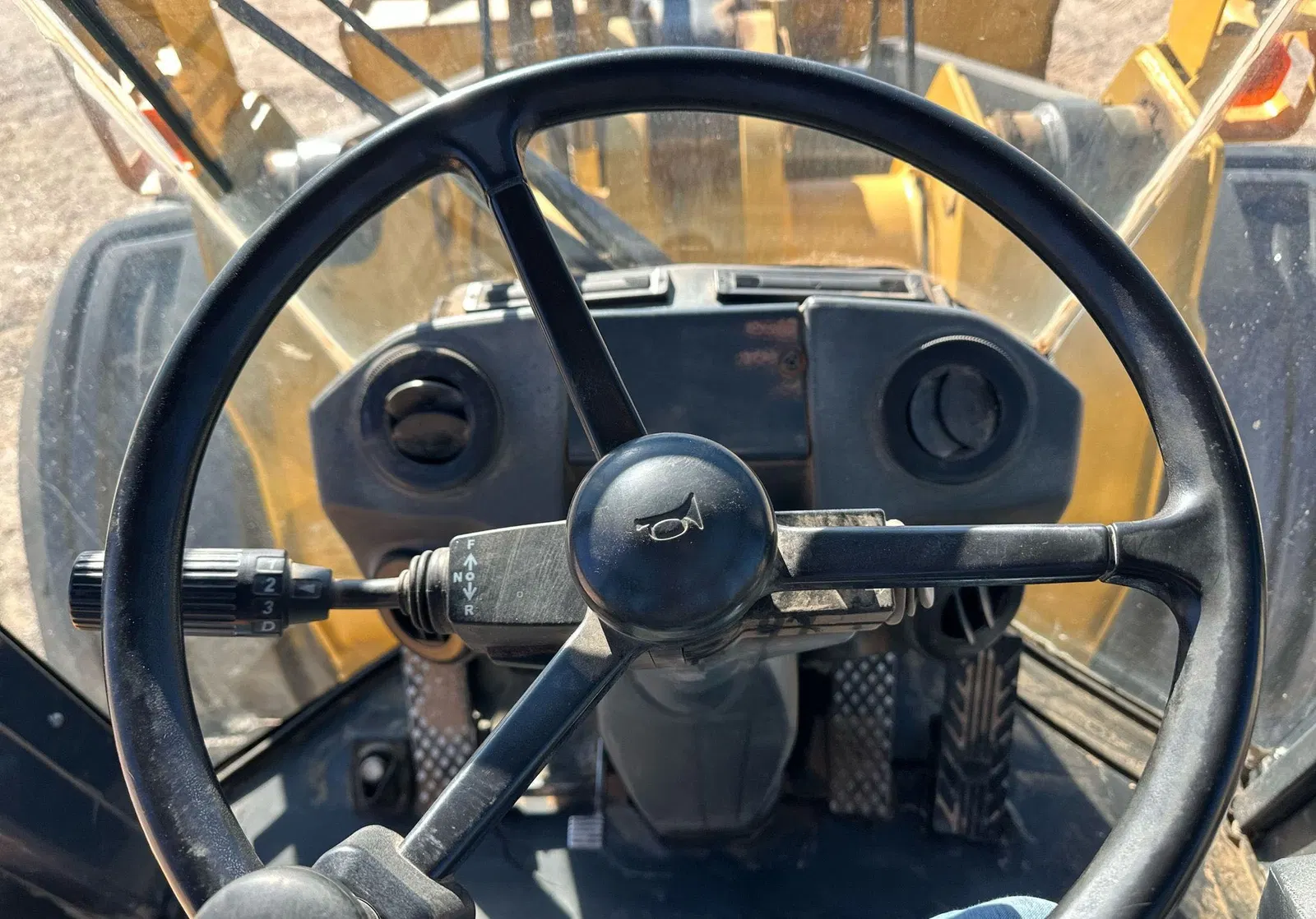 2012 John Deere 744K