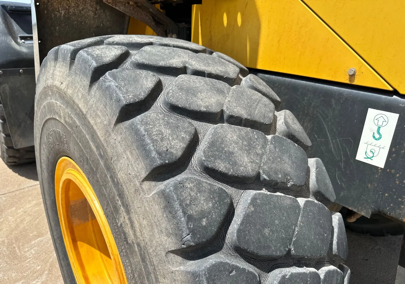 2014 Komatsu WA270-7