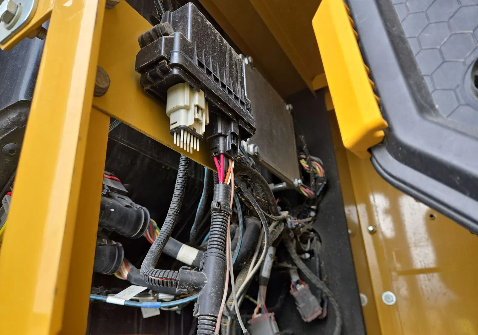 2023 Caterpillar 336