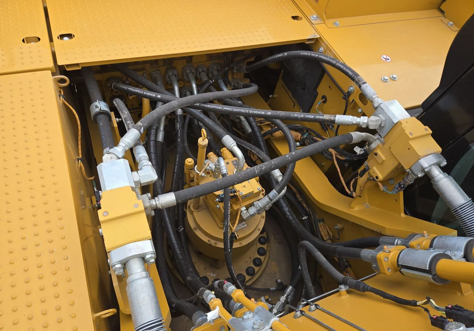 2023 Caterpillar 336