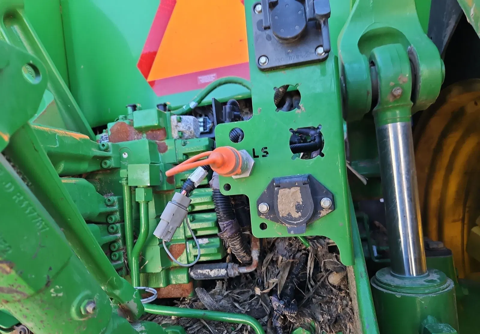 2020 John Deere 8245R