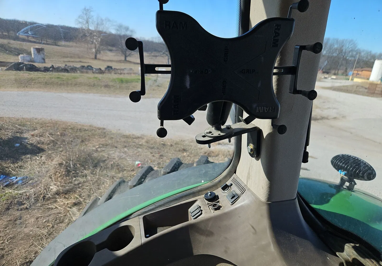 2020 John Deere 8245R